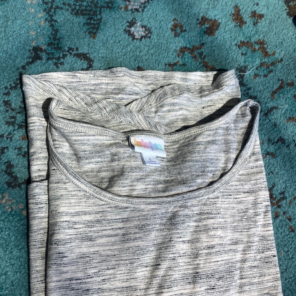 Lula Roe tee